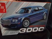 AMT 1488     --     2005 Chrysler 300C    1:25
