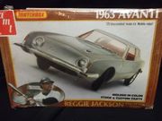 AMT 4181     --     'Reggie Jackson's' 1963 Avanti  1:25