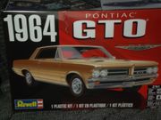 Revell 14574     --     1964 Pontiac GTO   1:24