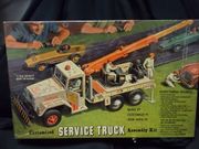 Renwal 301      --     Customized Service Truck 1:32