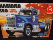 AMT 1500     --     Diamond Reo Truck Tractor   1:25