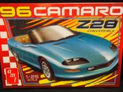 AMT 1495     --     '96 Camaro Z28 Convertible    1:25