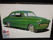 AMT 1496     --     '49 Mercury Club Coupe Merc  1:25