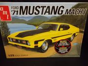 AMT 1262   --  '71 Ford Mustang Mach I     1:25