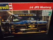 Revell 7196     --     #4 JPS Mustang    1:25