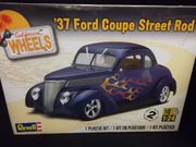 Revell 4097     --     '37 Ford Coupe Street Rod   1:24