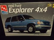 AMT 8968     --     1996 Ford Explorer 4x4    1:25