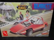 AMT 38450     --     'Silhouette'  by Bill Cushenbery    1:25