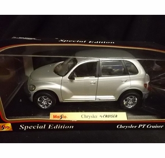 Maisto 31895 -- Chrysler PT Cruiser 1:18