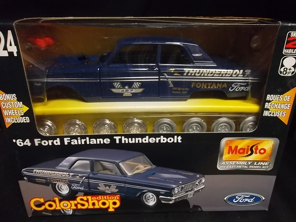 ミニカー Maisto 1964 FORD FAIRLANE THUNDERBOLT Maisto 1:24 Ford Fairlane Thunderbolt year 1964 dark red