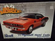 Revell 2087     --     '71 Plymouth Hemi 'Cuda Street Machine   1:24