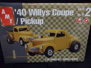 AMT 38431     --     '40 Willys Coupe/Pickup   1:25