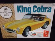 AMT 793     --      King Cobra 1:25
