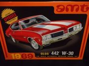 AMT 1105     --     1969 Olds 442 W-30   1:25