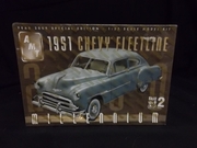 AMT 30264 1951 chevy fleetline  1/25