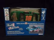 Revell 1645 Bobby Labonte #18 Interstate Batteries Grand Prix  1/24