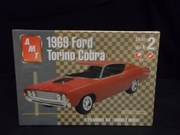 AMT 38145     --     1969 Ford Cobra Torino  1:25