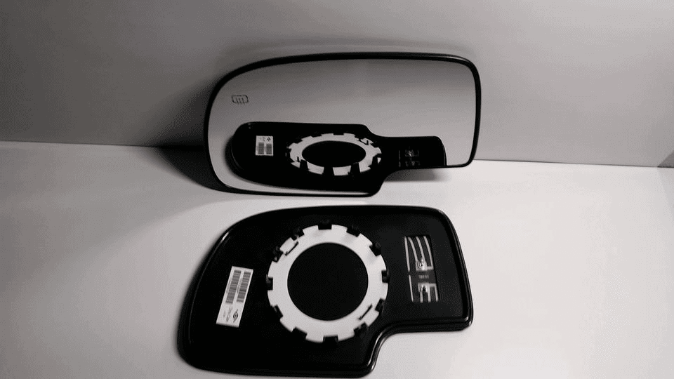 Cadillac Escalade 2002 Driver Side Heated Mirror Glass 