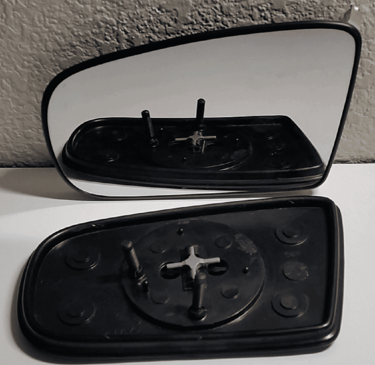 Chevrolet Malibu 1997-1999 Driver Side Mirror Glass W/backing Plate