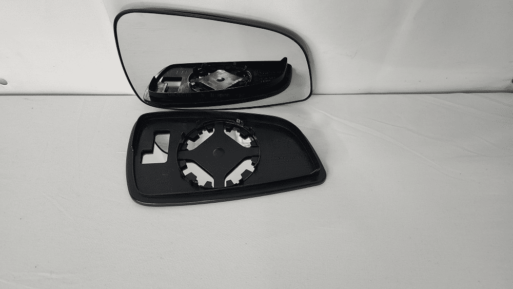 Chevrolet Malibu Passenger Side Mirror Glass W/Plate 2011 2012