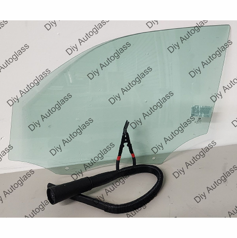 Driver Front Door Glass Mercedes Benz GLB 4 Door Utility 2020-2023