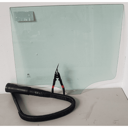 Rear Left Door Glass Mercedes Benz GLB 4 Door Utility 2020-2023