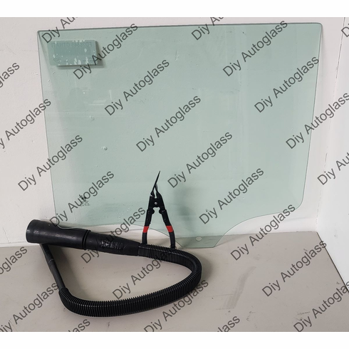 Rear Left Door Glass Mercedes Benz GLB 4 Door Utility 2020-2023
