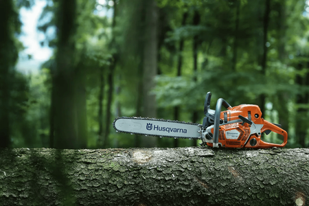 Husqvarna 562XP PRO Chainsaw with 60cc Engine & 20 Bar/Chain