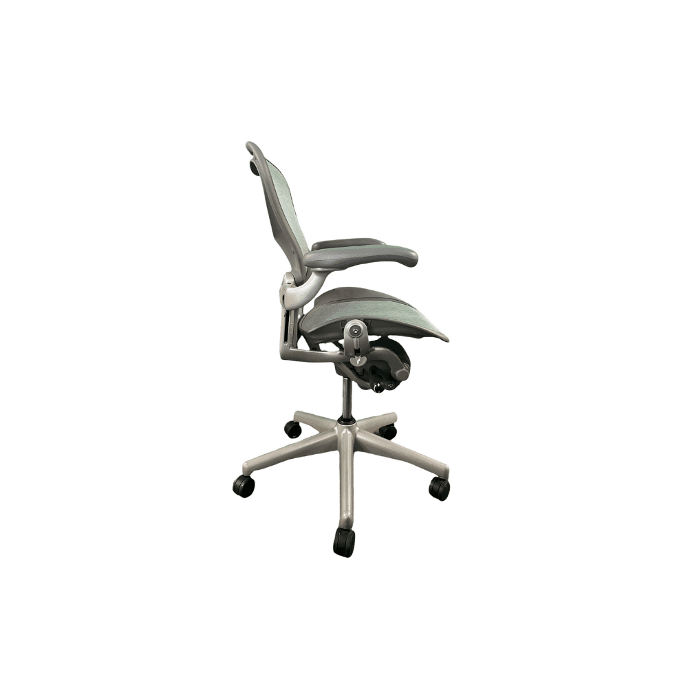 Herman Miller Aeron Office Chair (Zinc)