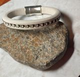 Bling! Cream w Crystals Bling! Cream w Crystals