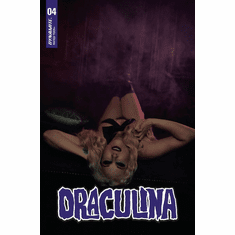 Draculina # 4 (Cosplay Variant)