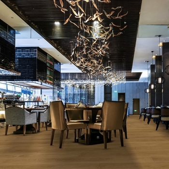 Republic Floor Misty Tree