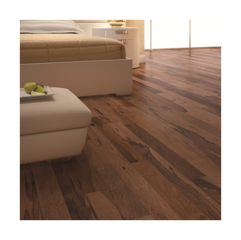 Triangulo Chocolate Pecan 3 1/4"