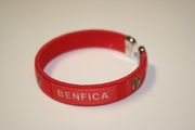 1 BENFICA FOOTBALL CLUB RED FLEXIBLE METAL NYLON BRACELET .... SOCCER PORTUGAL NEW