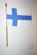 1 FINLAND NATIONAL COUNTRY FLAG 4" X 6" SMALL STICK FLAG ON 10" POLE .. NEW