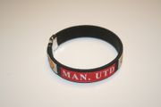 1 MANCHESTER UNITED FC FOOTBALL CLUB BLACK FLEXIBLE METAL SOCCER BRACELETS ... NEW