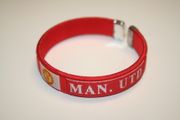 1 MANCHESTER UNITED FC FOOTBALL CLUB RED FLEXIBLE METAL SOCCER BRACELET ... NEW 