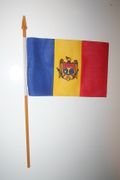 1 MOLDOVA NATIONAL COUNTRY FLAG 4" X 6" SMALL STICK FLAG ON 10" POLE .. NEW