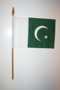 1 PAKISTAN NATIONAL COUNTRY 4" X 6" SMALL STICK FLAG ON 10" POLE .. NEW