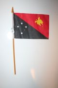 1 PAPUA NEW GUINEA NATIONAL COUNTRY 4" X 6" SMALL STICK FLAG ON 10" POLE .. NEW
