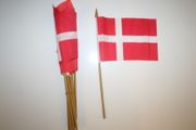 12 DENMARK COUNTRY 4" X 6" SMALL STICK FLAG WITH 10" POLE .. NEW