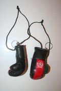 2 AFGHANISTAN COUNTRY FLAG SET OF MINIATURE BOXING GLOVES KEYCHAINS .. NEW