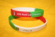 2 ITALIA FIFA WORLD CUP SOCCER 2006 WORLD CUP CHAMPIONS 3 COLOR BRACELETS (ADULT AND KIDS SIZES)