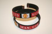 2  MANCHESTER UNITED FC FOOBALL CLUB BLACK FLEXIBLE METAL SOCCER BRACELETS ... NEW