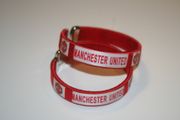 2 MANCHESTER UNITED FC SOCCER FOOTBALL RED FLEXIBLE METAL NYLON BRACELETS ... NEW