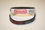 2 NINTENDO Wii BLACK  AND WHITE BRACELETS GAMING SYSTEM JEWELRY NEW