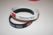 2 TRINIDAD & TOBAGO COUNTRY FLAG SILICONE BRACELETS WRISTBANDS ... CHOOSE YOUR COLOR .. NEW