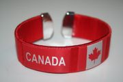 CANADA SUPER THICK RED COUNTRY FLAG FLEXIBLE BRACELET WRISTBAND .. NEW