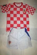 CROATIA HRVATSKA CHECKERED CHILDS YOUTHS EURO CUP 2012 SOCCER FOOTBALL JERSEY KIT WITH SHORTS .. NEW