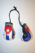 CUBA COUNTRY FLAG MINIATURE BOXING GLOVES ... NEW
